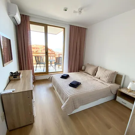 Eldora Deluxe Private アパート