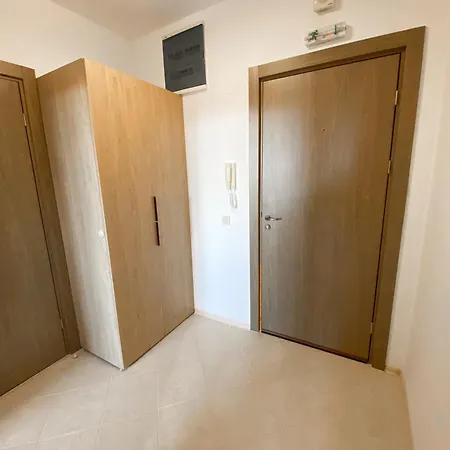 Eldora Deluxe Private アパート バンスコ